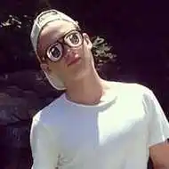 6686体育海外作者Esme