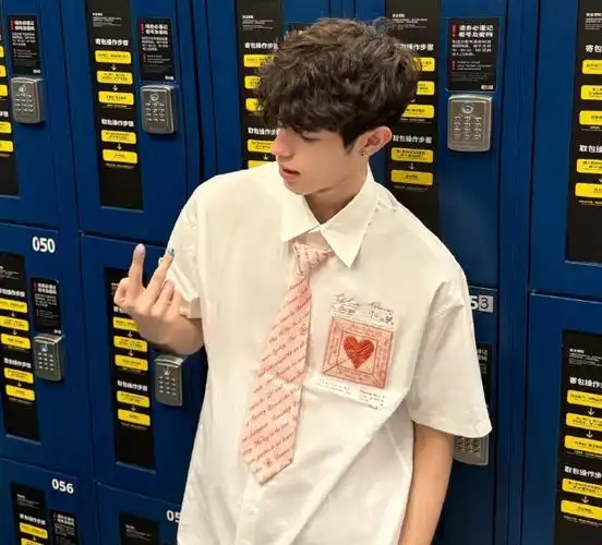 6686体育初级作者Aubrey