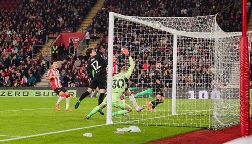 Southampton đấu với Stoke City