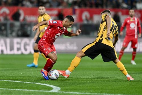 Monza đấu với Inter Milan