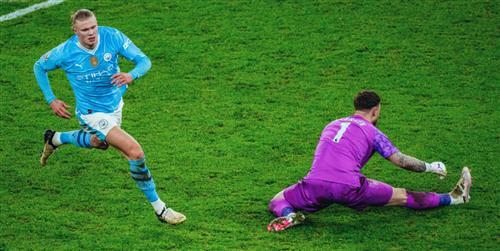 Manchester City đấu với Brentford