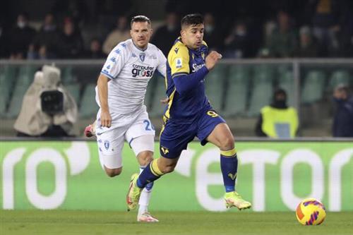 Verona đấu với Empoli