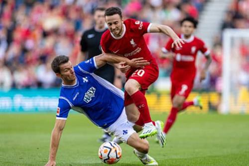 Liverpool đấu với Darmstadt