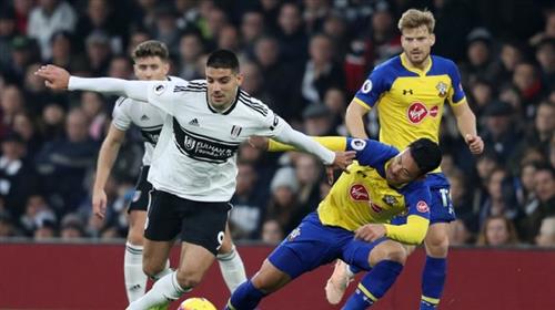 Southampton đấu với Fulham