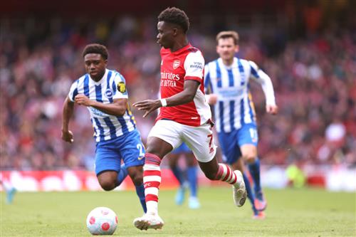 Brighton đấu với Arsenal