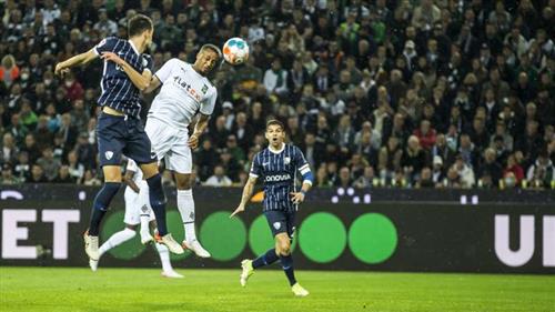 Bochum đấu với Gladbach