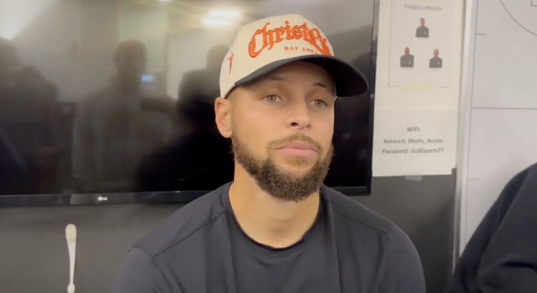 Curry: Trail Blazers rất thể thao và họ sử dụng các đòn tấn công chuyển tiếp để đánh bại chúng tôi.