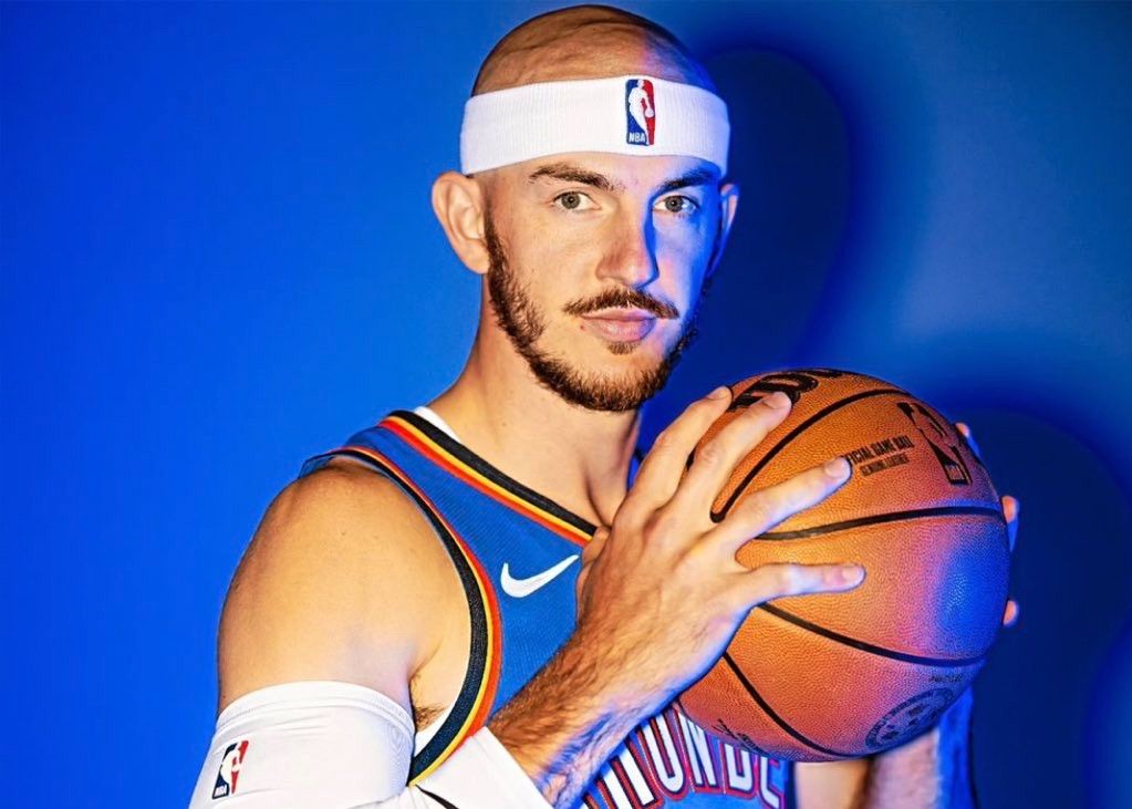 Caruso: Chúng tôi có đội hình dự bị mạnh nhất giải đấu và Carson là một hậu vệ xuất sắc.