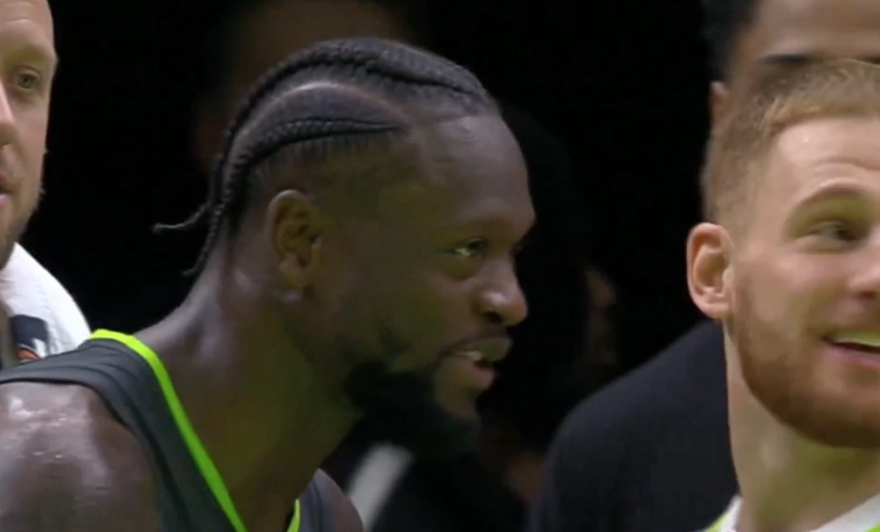 Miller đã tránh xa Wei Shao để đạt được cú triple-double! Randall nói đùa: Anh ấy đang cho Westbrook cú triple-double