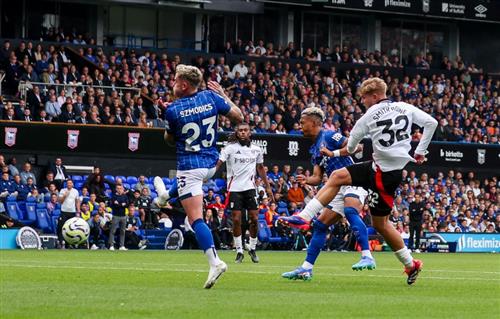 Thị trấn Ipswich vs Fulham