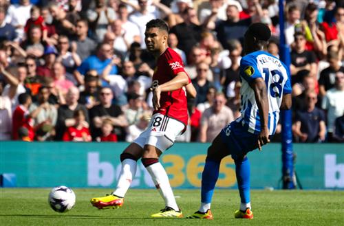 Brighton đấu với Manchester United
