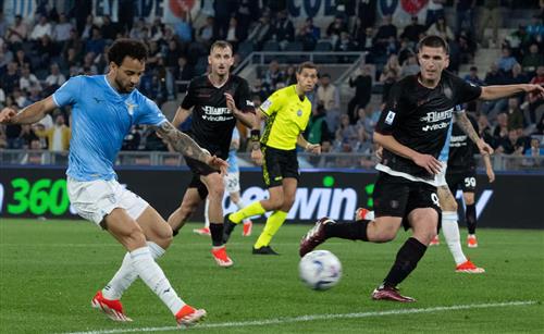 Lazio đấu với Salernitana