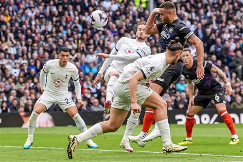 Tottenham Hotspur vs Thị trấn Luton
