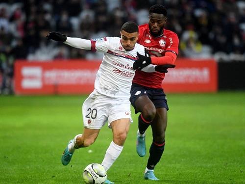 Clermont đấu với Lille