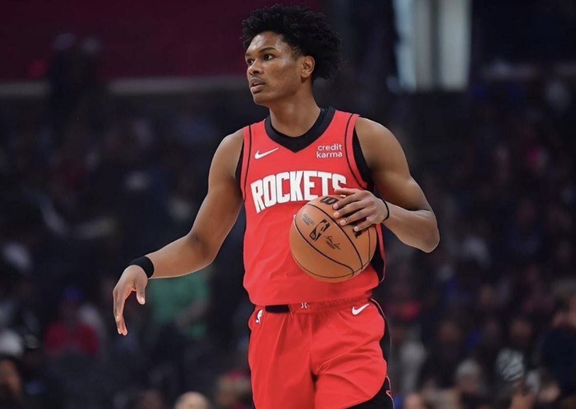 Rockets chỉ thực hiện được 15 pha kiến tạo trong trận, còn Amen & Shepard có tổng cộng 2 pha kiến tạo.