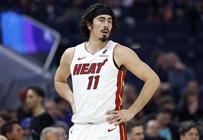 Toàn năng! Huskers thực hiện 8 trong số 12 cú sút và đóng góp 17 điểm, 10 rebound và 6 kiến tạo, với giá trị cộng trừ là +43.